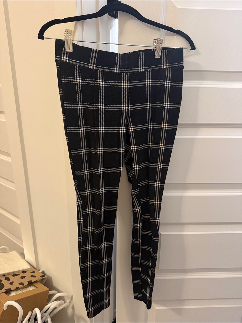 Old Navy Stevie Black & White Plaid Slim Ponte Pants - Women